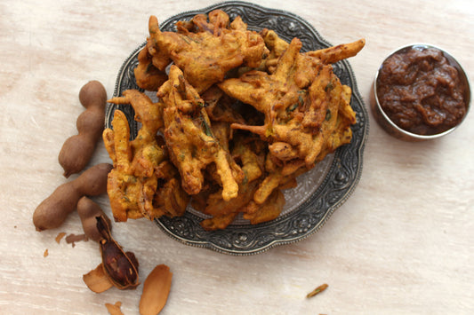 Pure Punjabi Onion Bhaji & Tamarind Chutney dinner kit